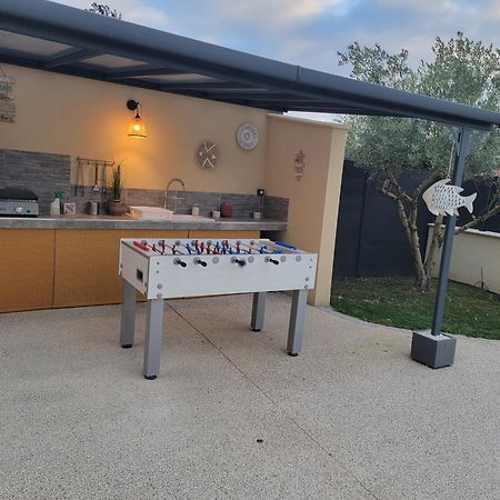 Villa Des Oliviers Sublime Villa Avec Piscine Chauffee Et Privee Et Baby Foot Bon-Encontre Exterior foto