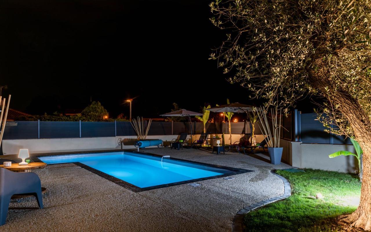 Villa Des Oliviers Sublime Villa Avec Piscine Chauffee Et Privee Et Baby Foot Bon-Encontre Exterior foto